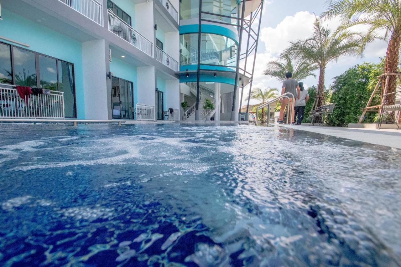 Baan Yamoo Ranong Hotel Exterior photo
